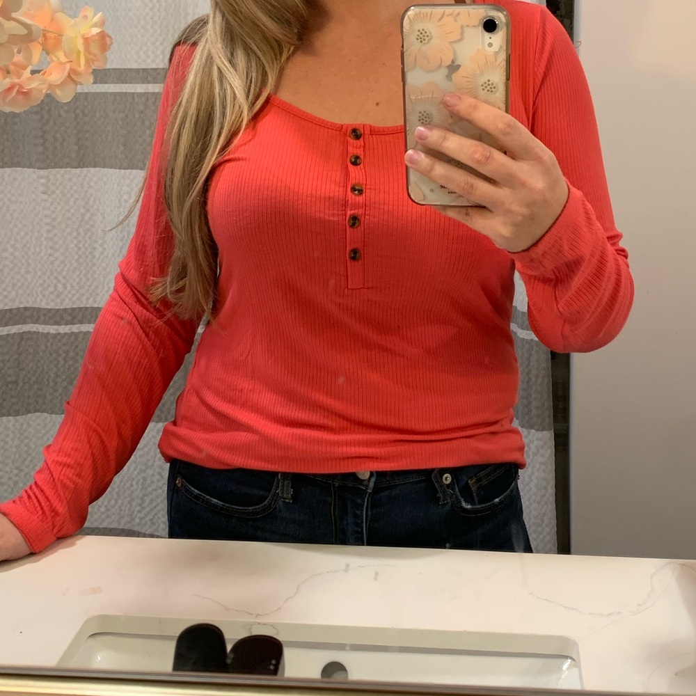 Medium coral long sleeve shirt